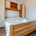 Lino Appartement Lopar